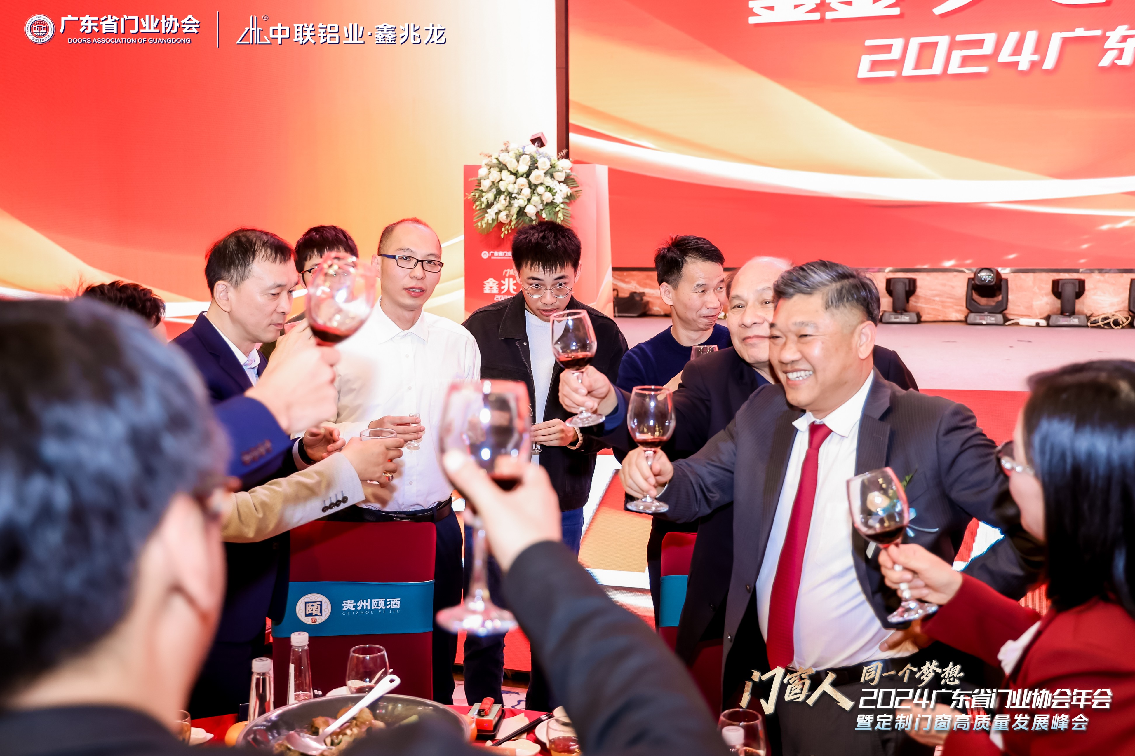 5ef4c3cd-8cf3-4558-a8a4-489c007163ef.jpg